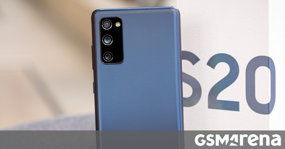 Samsung Galaxy S20 FE 4G becomes the first phone to get August 2023 security update