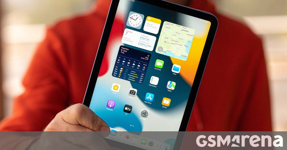 Report: Next iPad mini to feature 8.7-inch OLED screen